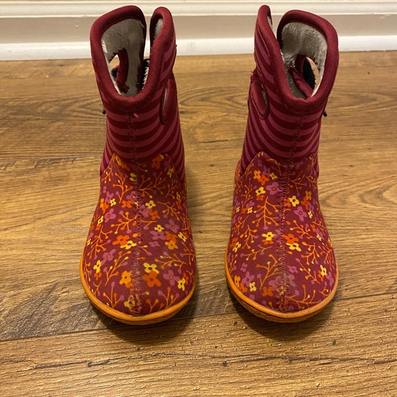 Bogs Waterproof Floral Boots - Picture 3 of 4